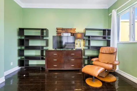 4 Dunmore Court South Ocean New Providence Paradise Island BS