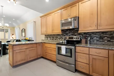 4 Dunmore Court South Ocean New Providence Paradise Island BS