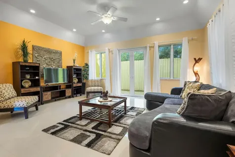 4 Dunmore Court South Ocean New Providence Paradise Island BS