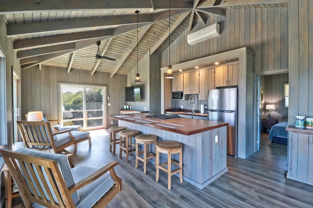 Hidden Coast 17 Abaco BS