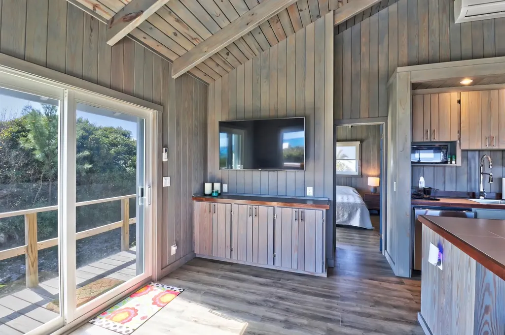 Hidden Coast 17 Abaco BS