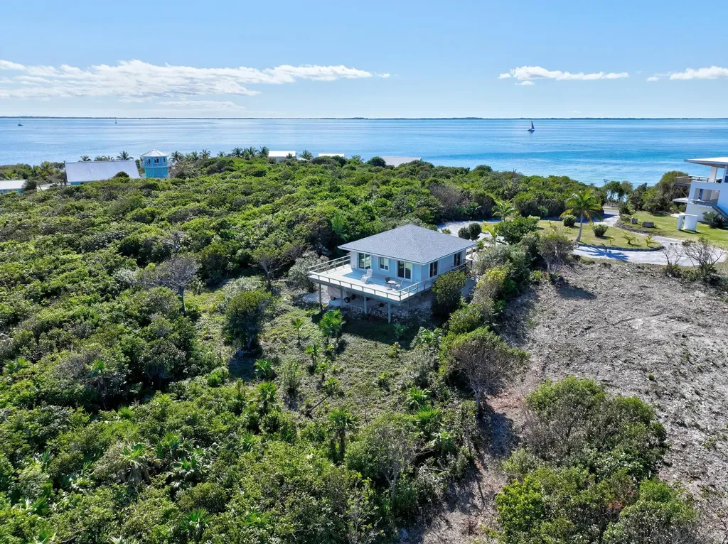 Hidden Coast 17 Abaco BS