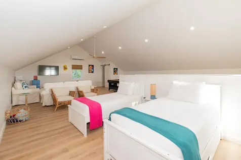 Poinciana House Eleuthera BS