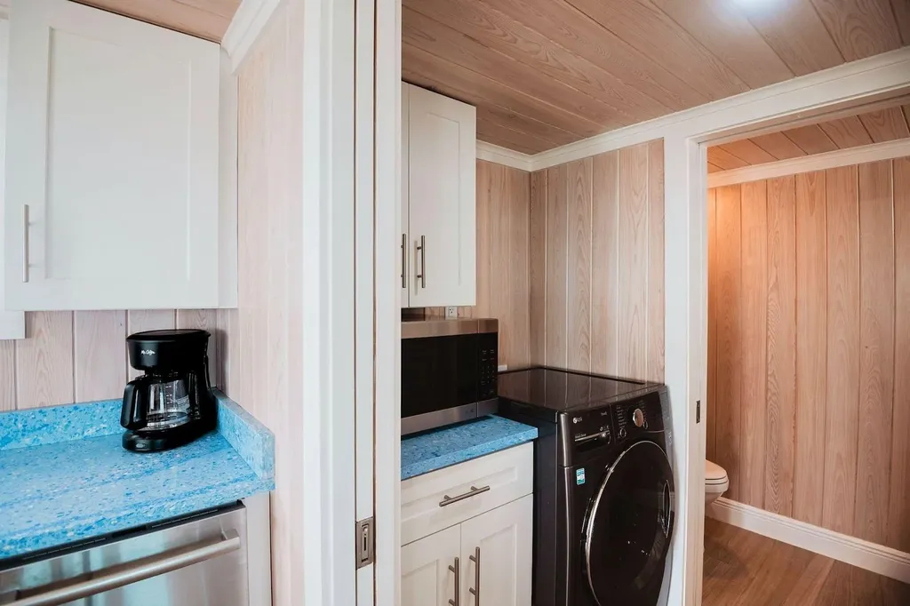 A Point Of View Abaco BS