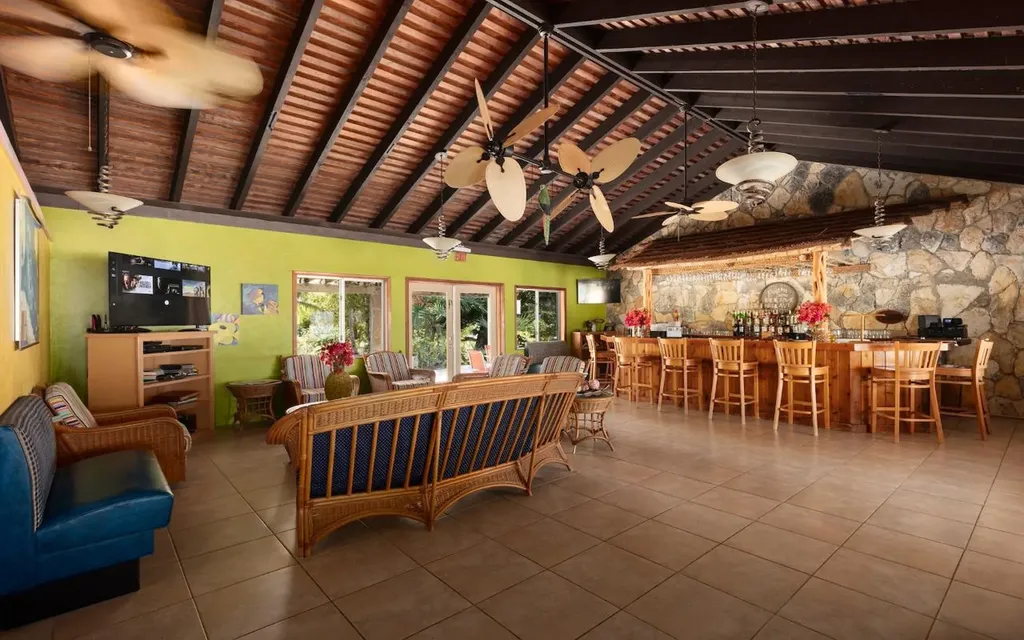 Hawk's Nest Resort Cat Island BS