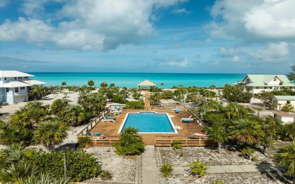 Hawk's Nest Resort Cat Island BS