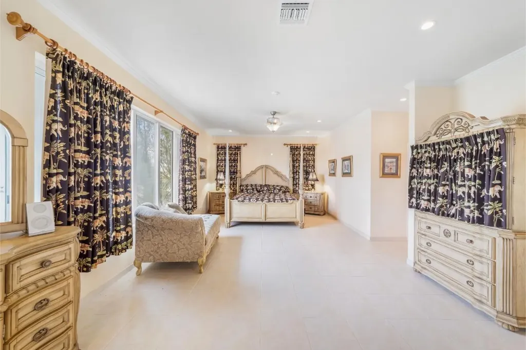 Princess Isle 14a Grand Bahama Freeport BS