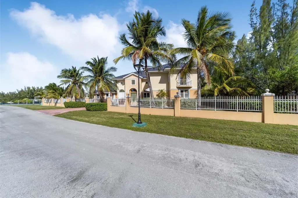 Princess Isle 14a Grand Bahama Freeport BS