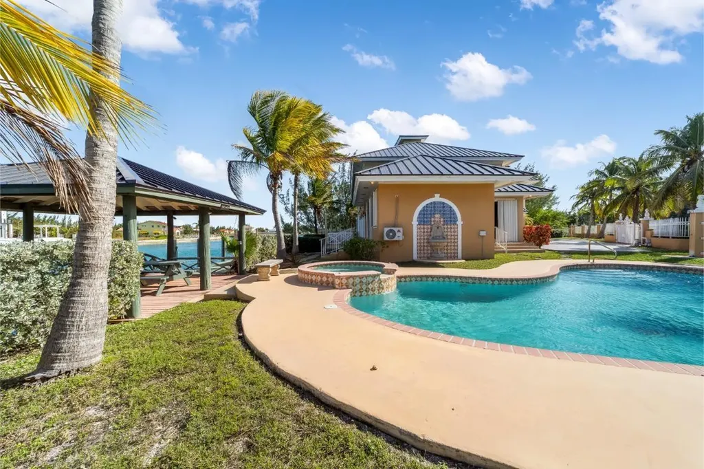 Princess Isle 14a Grand Bahama Freeport BS