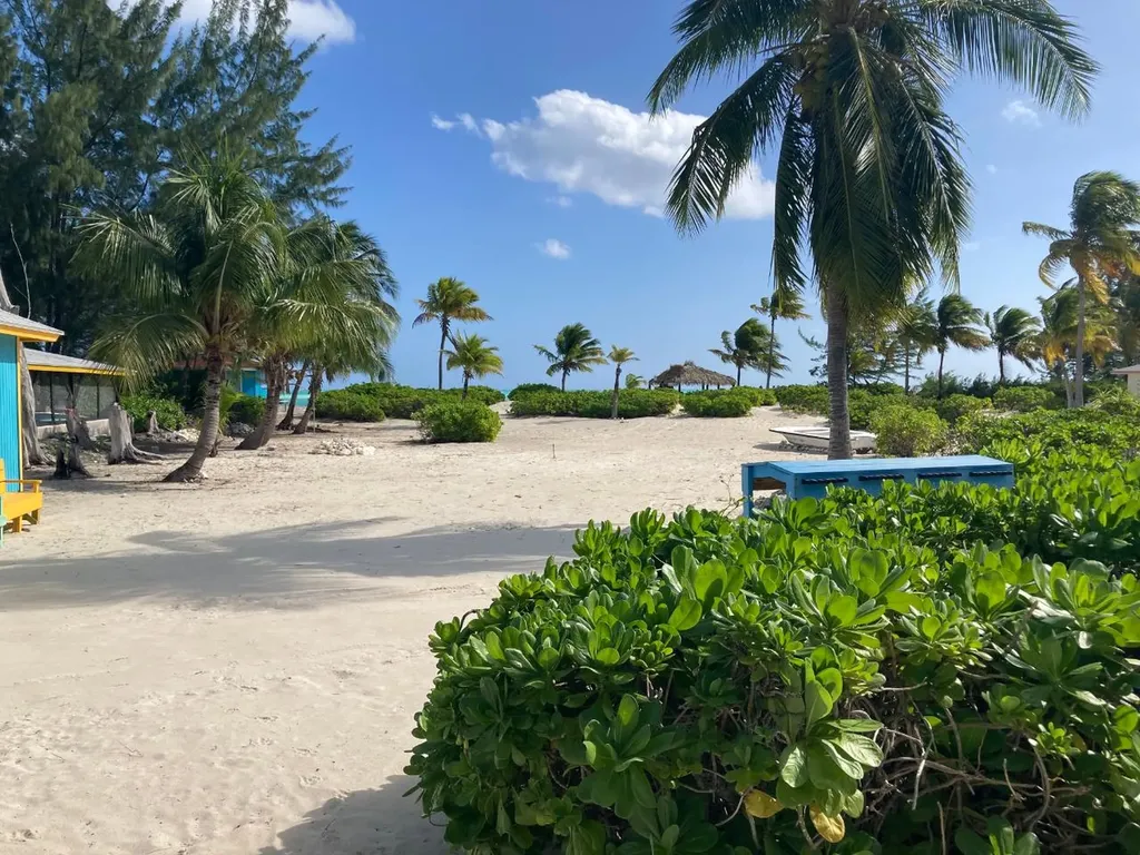 Rahming Road, Kemp Bay, S Andros BS