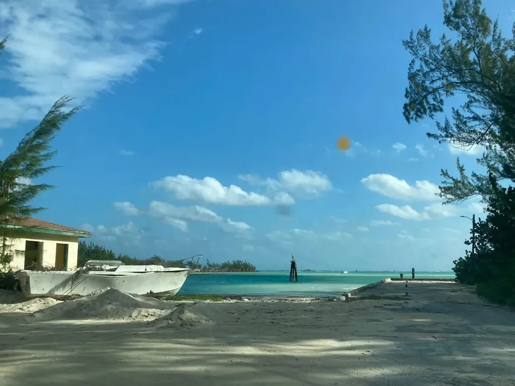 Rahming Road Andros BS