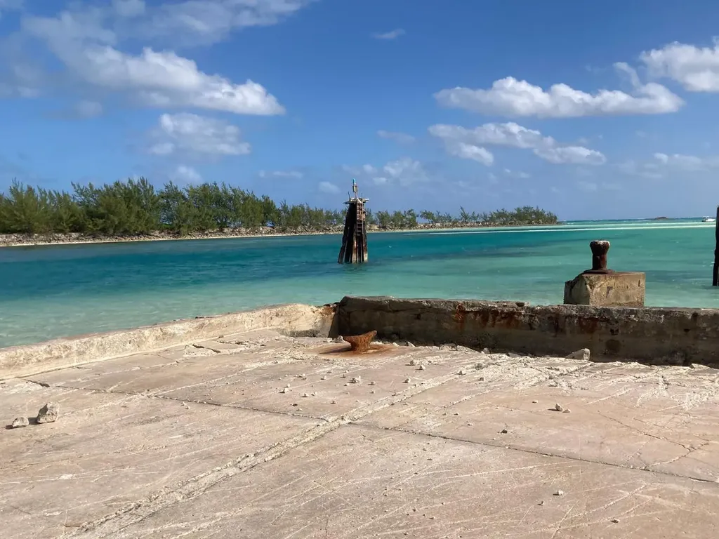 Rahming Road Andros BS