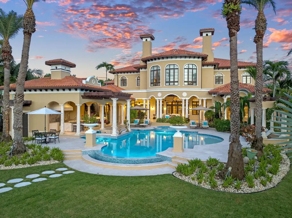 Villa Florintine — 77 & 78 Islands End