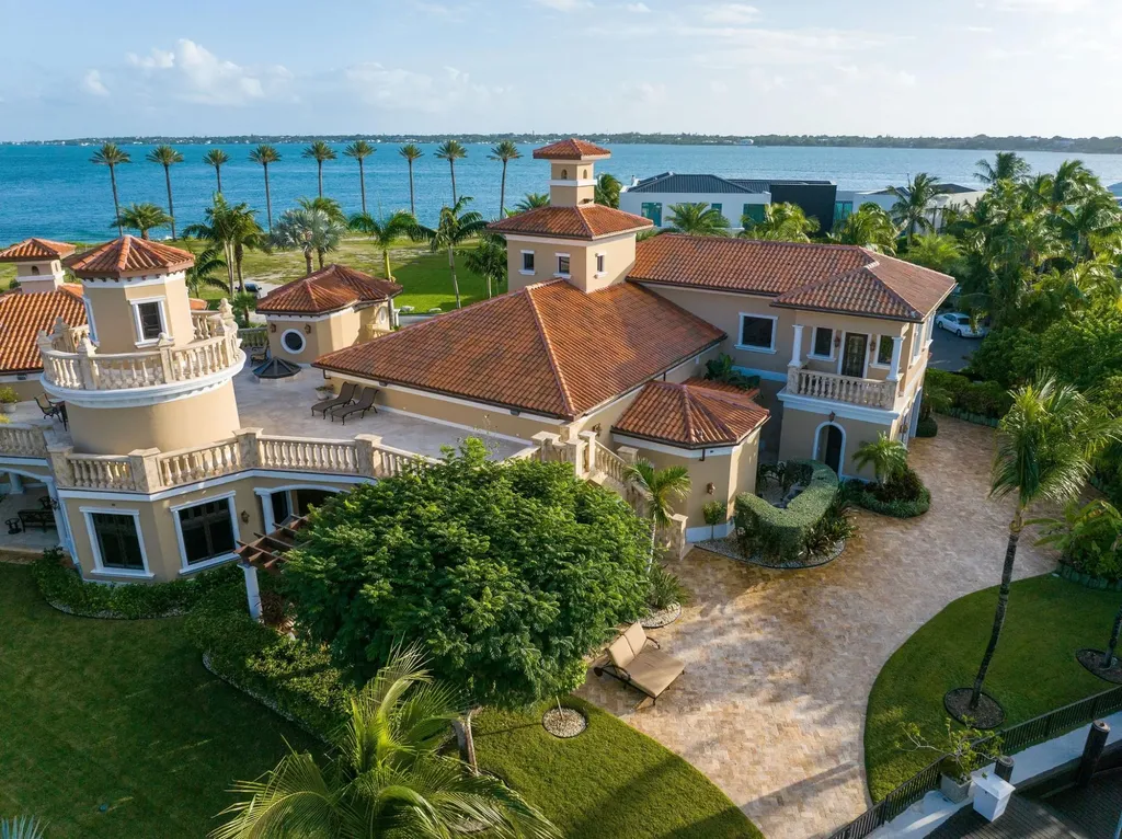 Islands End 77 & 78 New Providence Paradise Island BS