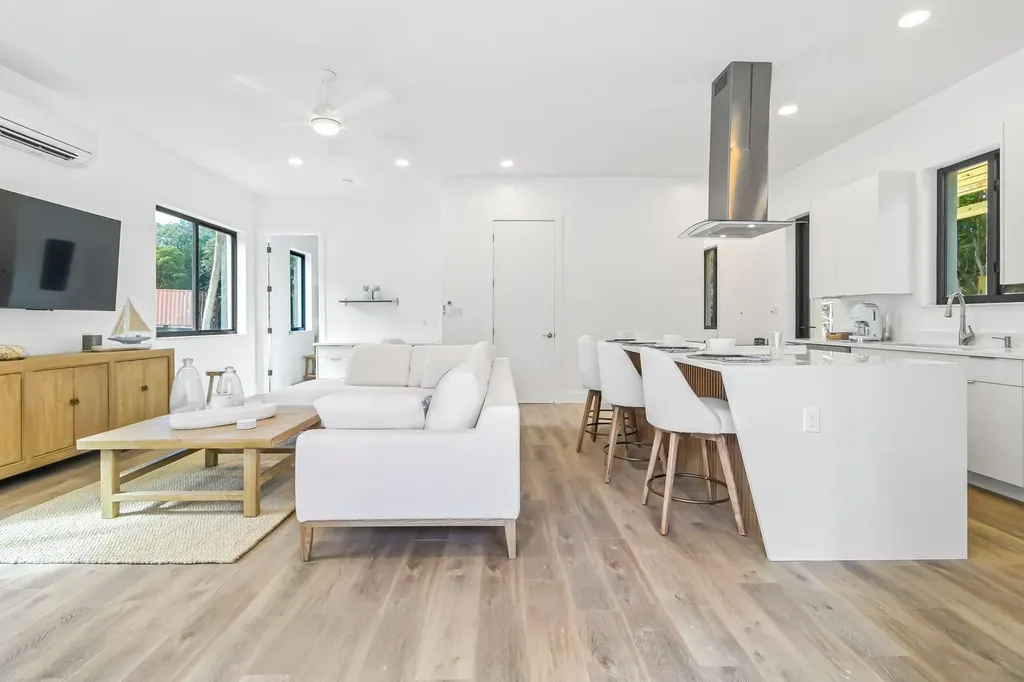 Rising Star Eleuthera BS