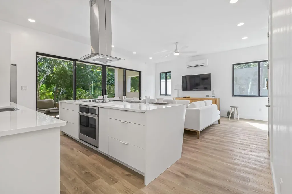 Rising Star Eleuthera BS