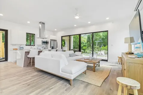 Rising Star Eleuthera BS