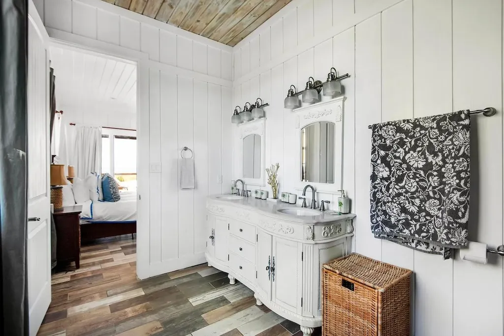 The Cut Beach Exuma BS