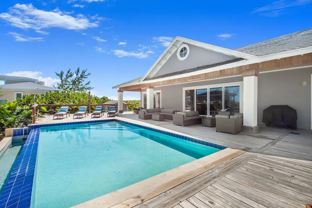 The Cut Beach Exuma BS