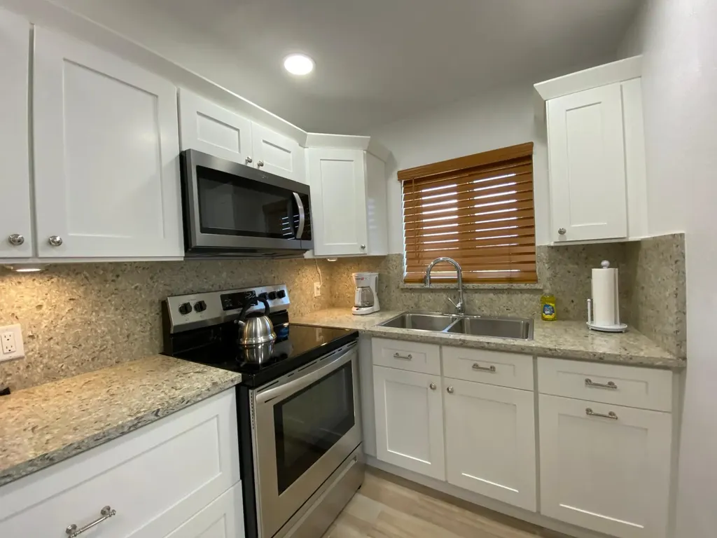 Cove House Condominiums Grand Bahama Freeport BS
