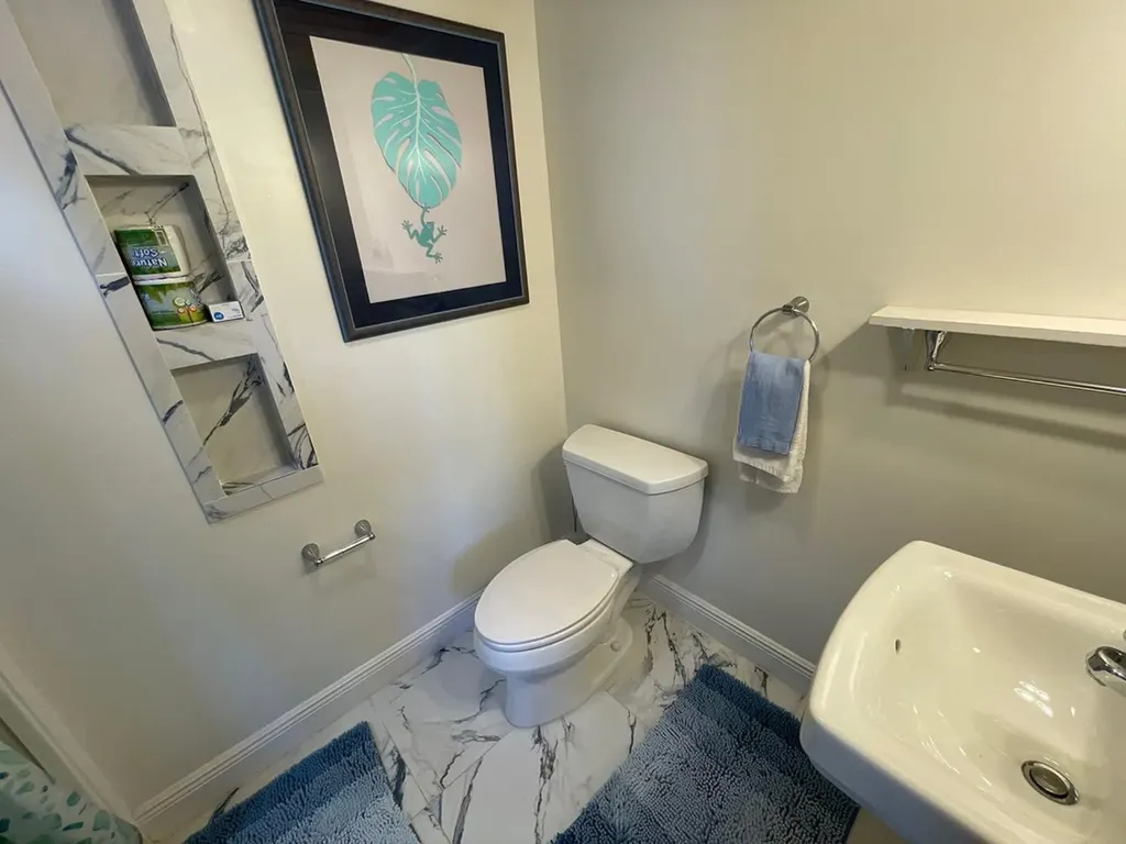 Hope Town, Lucky Star Abaco BS