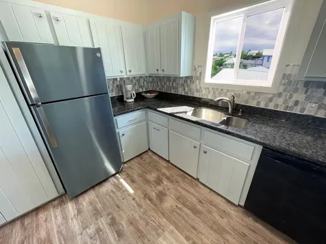 Hope Town, Lucky Star Abaco BS