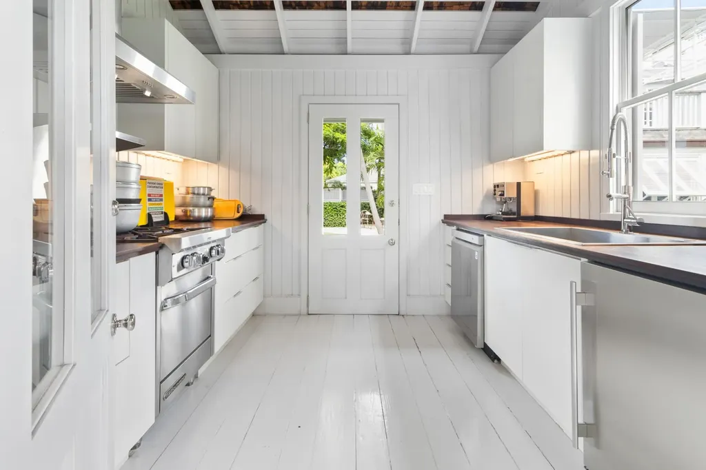 Java Estate Eleuthera BS