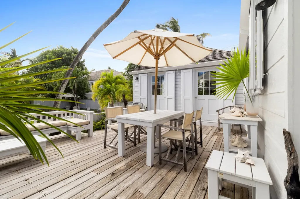 Java Estate Eleuthera BS