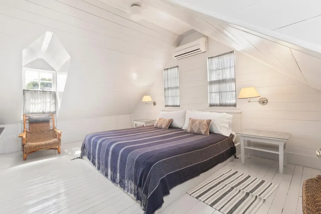 Java Estate Eleuthera BS