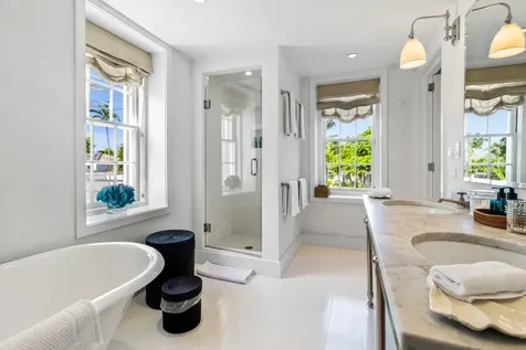 Java Estate Eleuthera BS