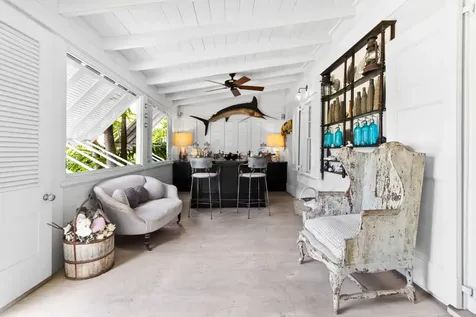 Java Estate Eleuthera BS