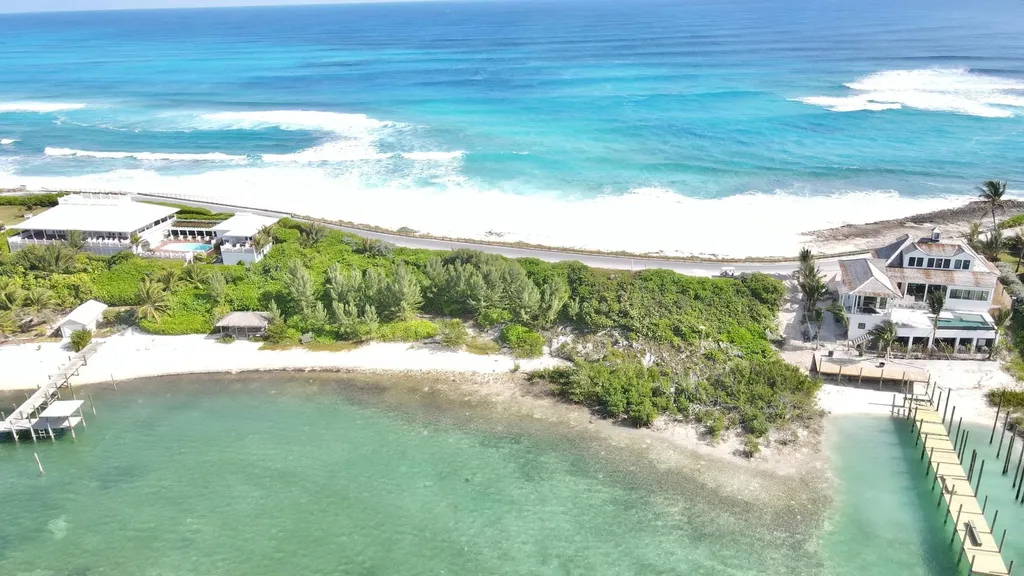 Lot B White Sound Abaco BS
