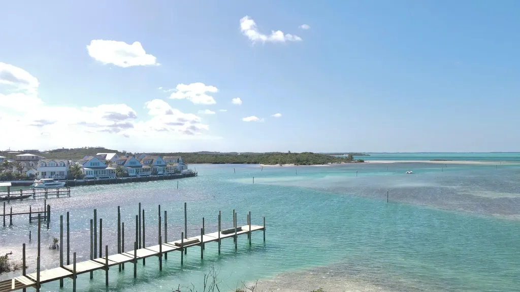 Lot B White Sound Abaco BS