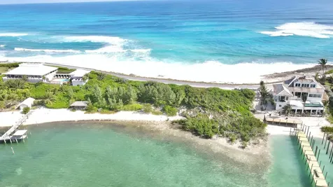 Lot B White Sound Abaco BS