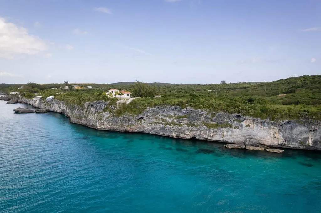 Lot 9, Blk 55 Eleuthera BS