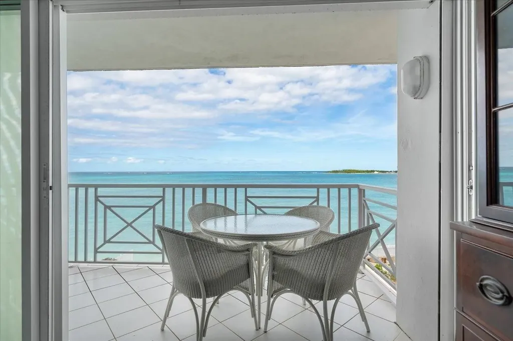 19/20 Towers Of Cable Beach New Providence Paradise Island BS