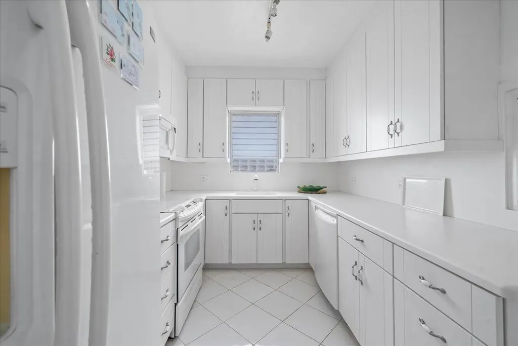 19/20 Towers Of Cable Beach New Providence Paradise Island BS