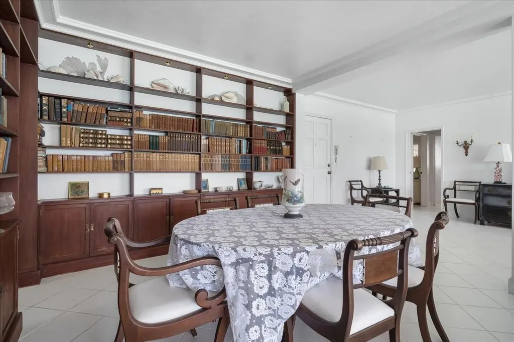 19/20 Towers Of Cable Beach New Providence Paradise Island BS