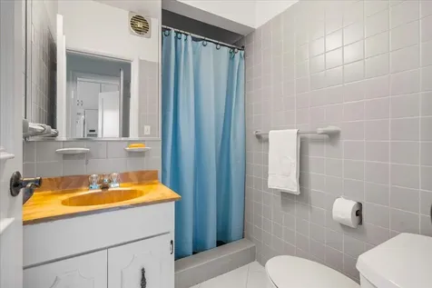 19/20 Towers Of Cable Beach New Providence Paradise Island BS