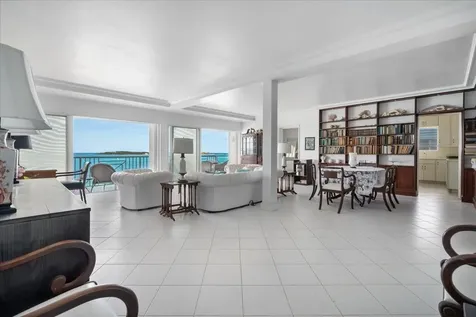 19/20 Towers Of Cable Beach New Providence Paradise Island BS