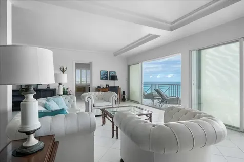 19/20 Towers Of Cable Beach New Providence Paradise Island BS