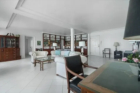 19/20 Towers Of Cable Beach New Providence Paradise Island BS