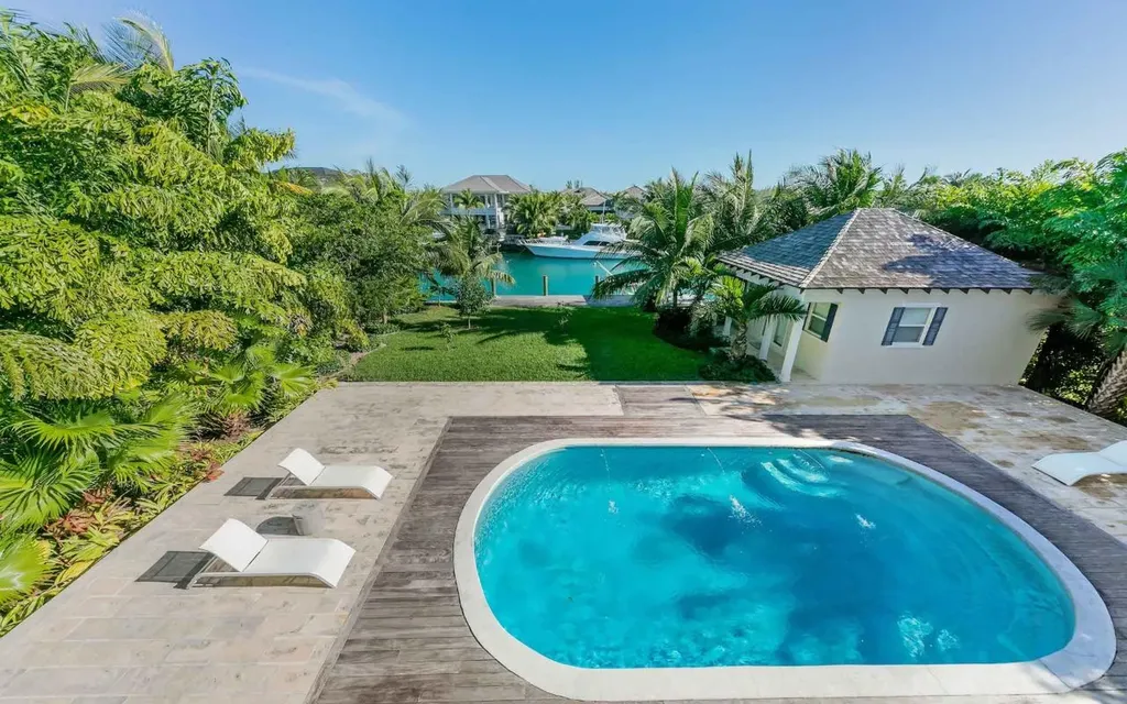 15 Bay Creek Drive New Providence Paradise Island BS