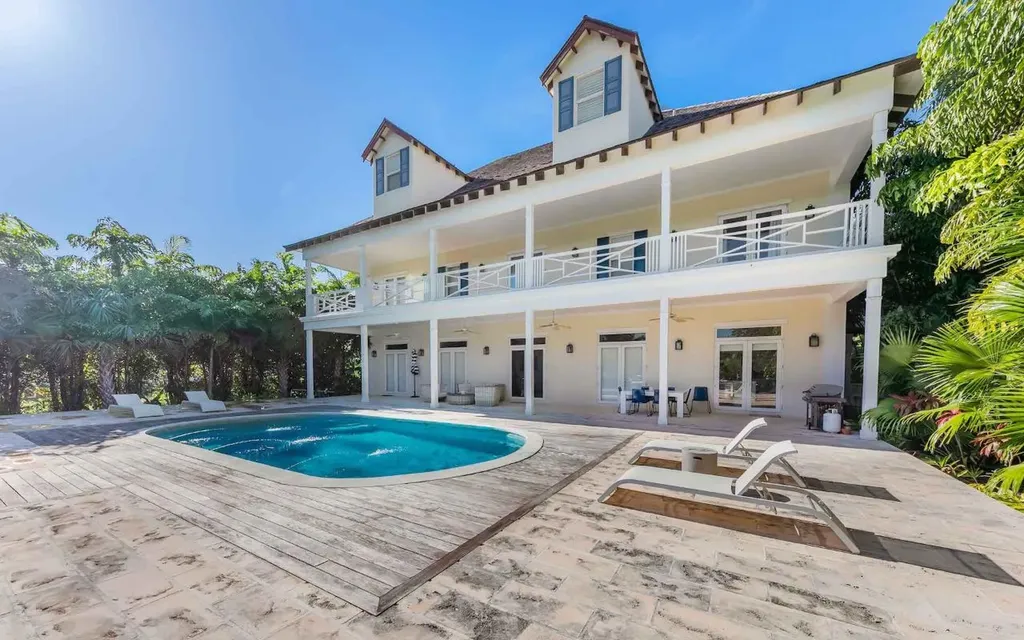 15 Bay Creek Drive New Providence Paradise Island BS