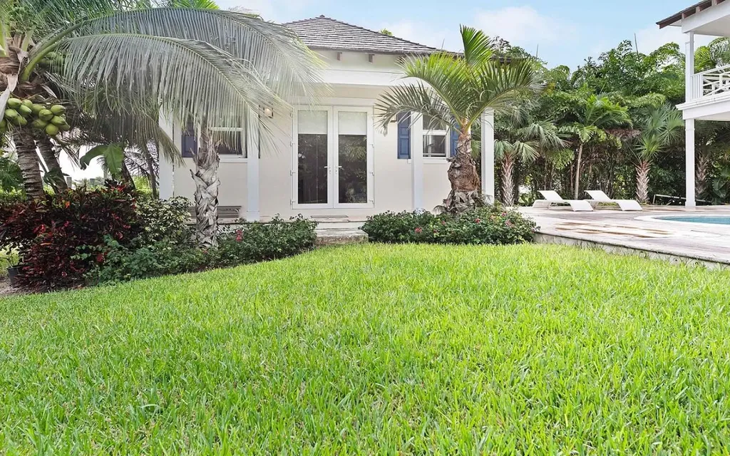 15 Bay Creek Drive New Providence Paradise Island BS