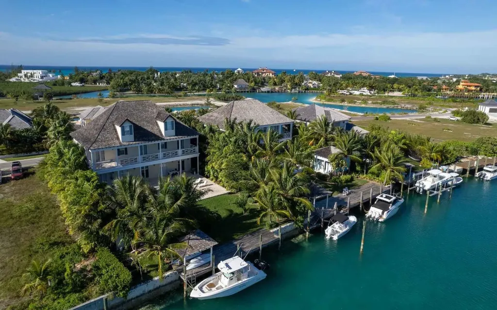 15 Bay Creek Drive New Providence Paradise Island BS