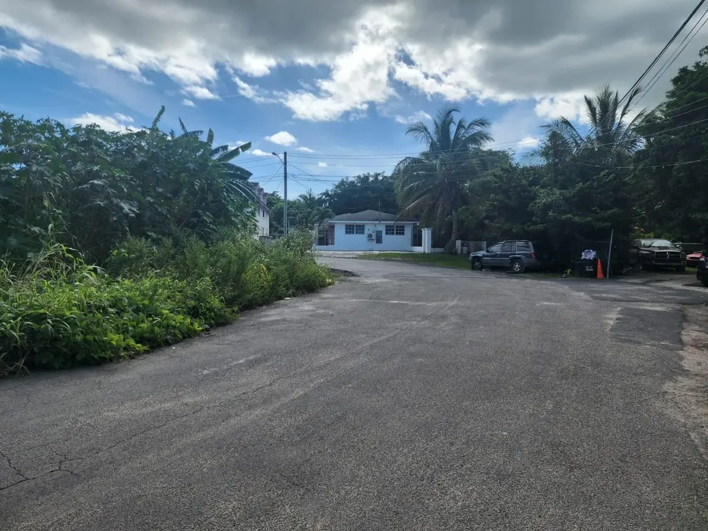 Haven Road Greater Chippi New Providence Paradise Island BS