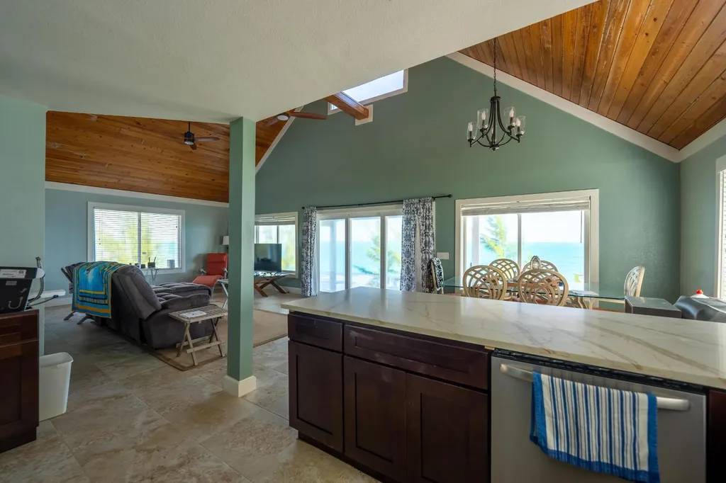 Lot 8 Boiling Hole Point Abaco BS