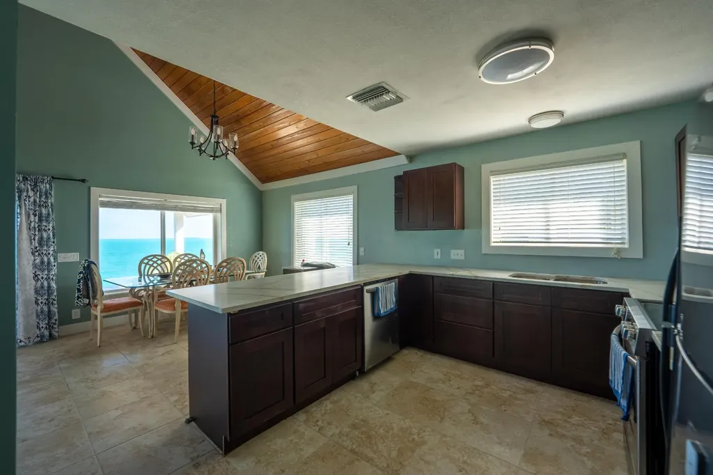 Lot 8 Boiling Hole Point Abaco BS