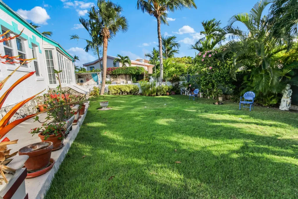 Tower Heights 15 New Providence Paradise Island BS